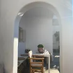 Twins-trisa Yetişkin Oteli *