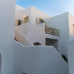 Twins-trisa Yetişkin Oteli Ornos (Mykonos)