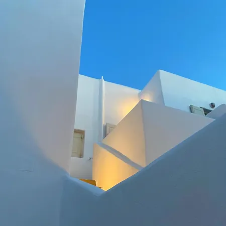 Twins-trisa Liefdeshotel Ornos (Mykonos)